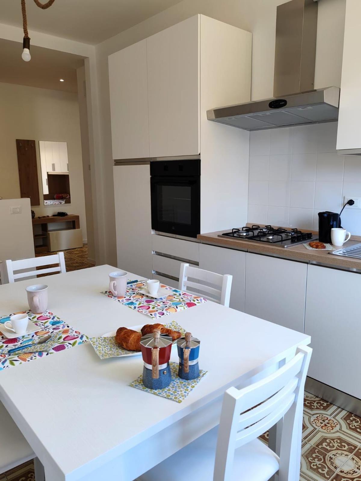 Casa Marisa Apartment กรอตตัมมาเร ภายนอก รูปภาพ